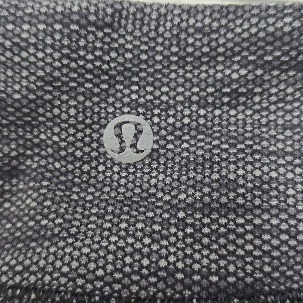 Lululemon Crop 17